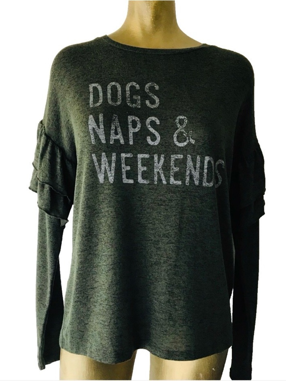 NWT Xhilaration Slouchy DOGS Naps & WEEKENDS Cozy Khaki Ruffle Sleeve TOP M